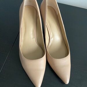Ann Taylor Kitten Heel Pumps